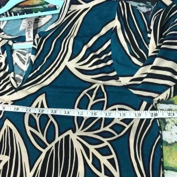 Cr’epas brand size‎ medium top/blouse/swim cover - Picture 8 of 9